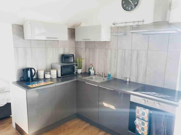 Cosy Top Floor Flat! Self Check-In & Free Parking Apartment Blackpool Luaran gambar